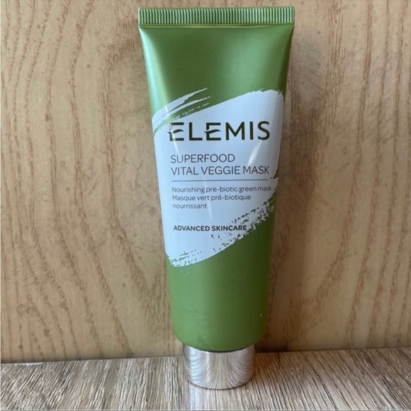 ELEMIS Skincare Bundle - Picture 2 of 9